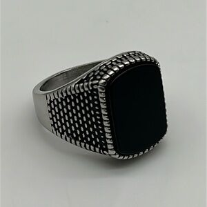 2382- Black Handmade Natural Stone Men's Ring Size 13.5 NWT